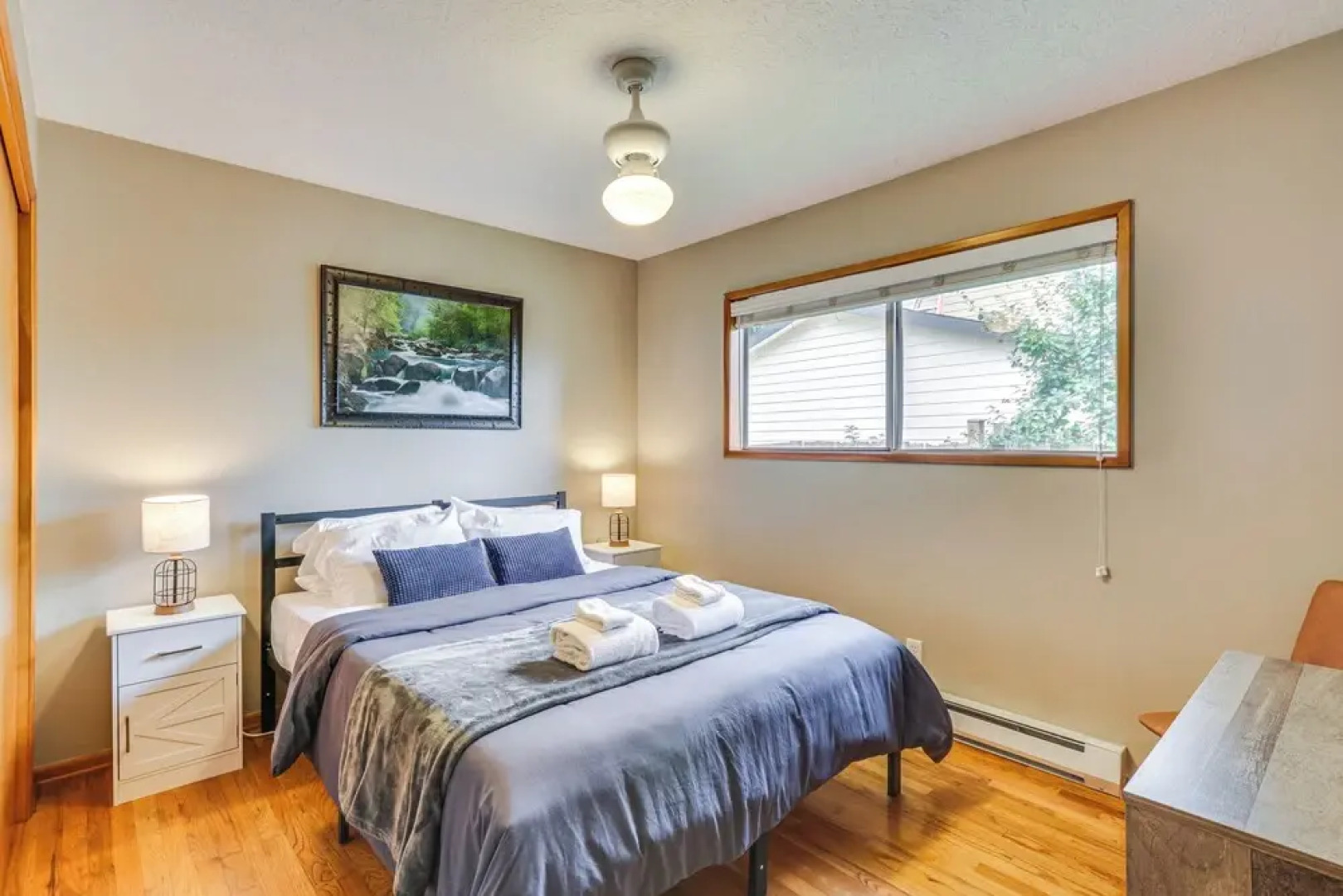 Pet-friendly Gem w/ Ping-pong Table in Oregon!