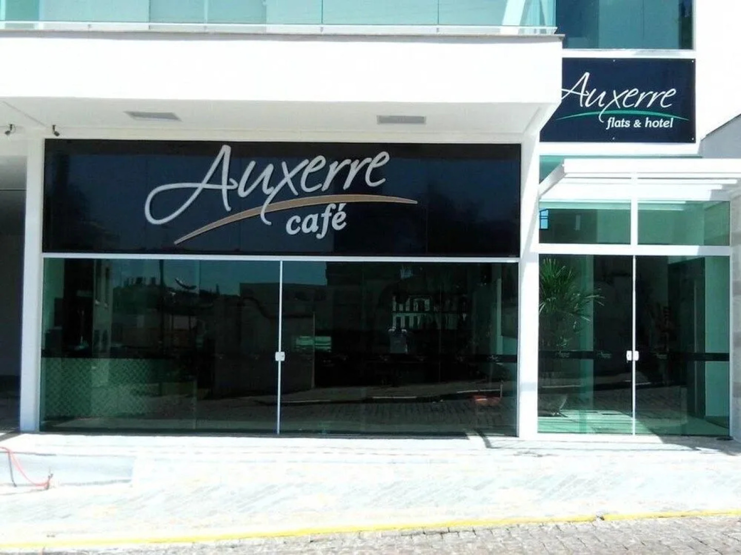 Auxerre Flats e Hotel