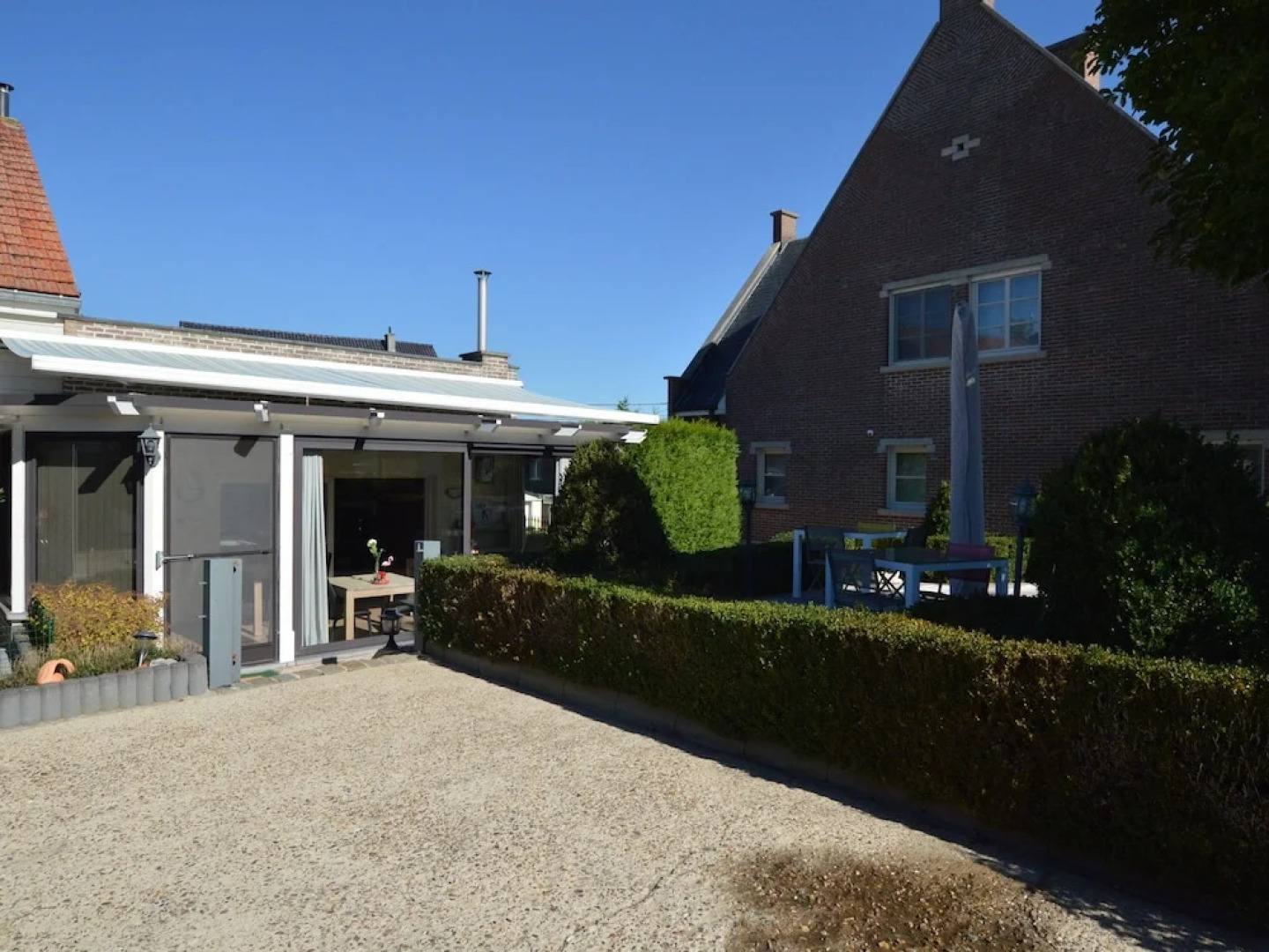 Lavish Villa in Tienen With Terrace & Garden