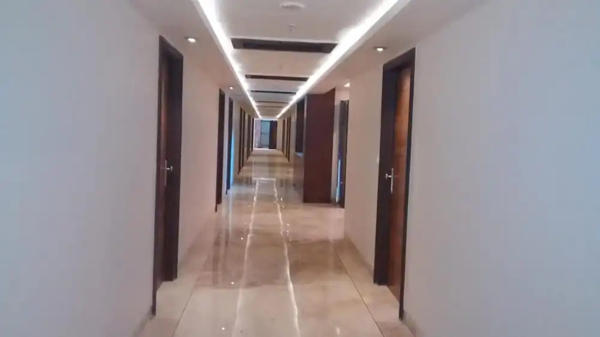 Wingston A Treehouse Hotel-Goverdhan