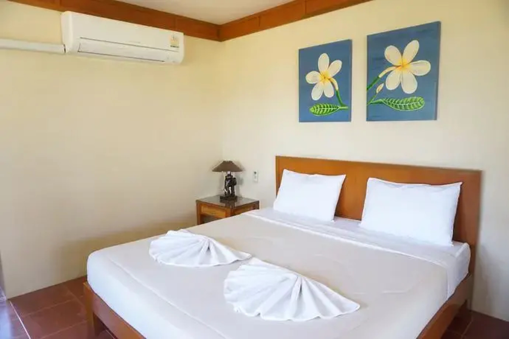 Uthai River Lake Resort