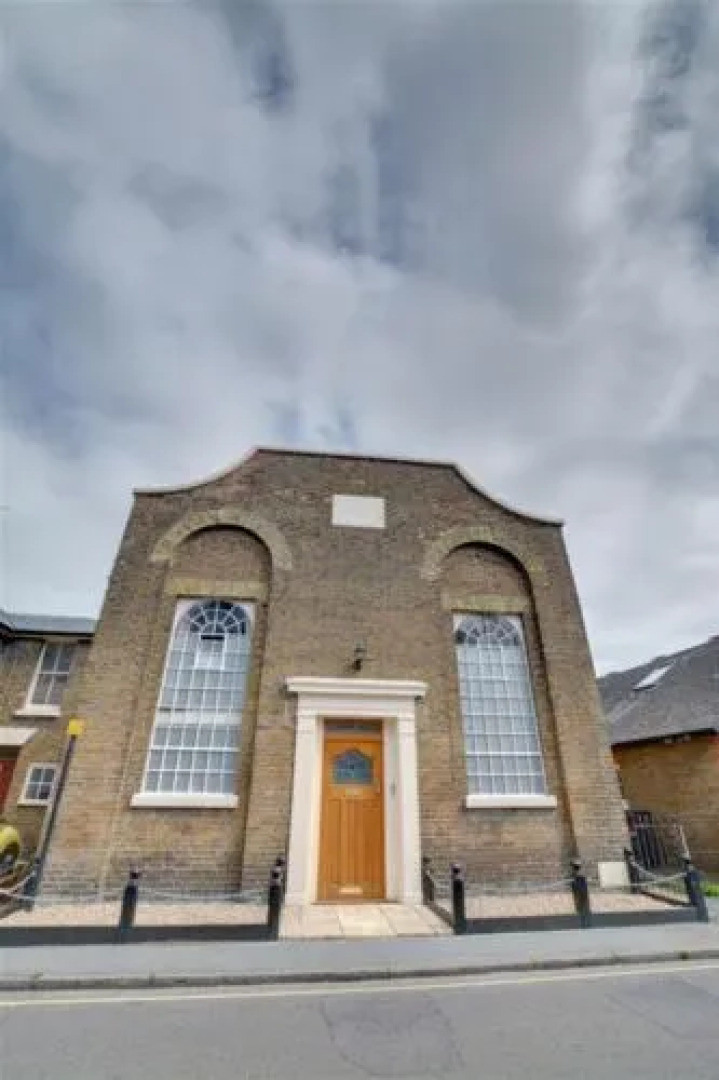 House Chapel Sandwich