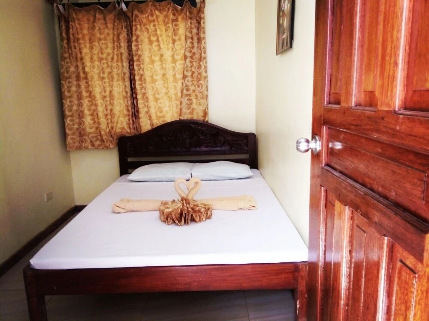 Happy Time Palawan Guest House