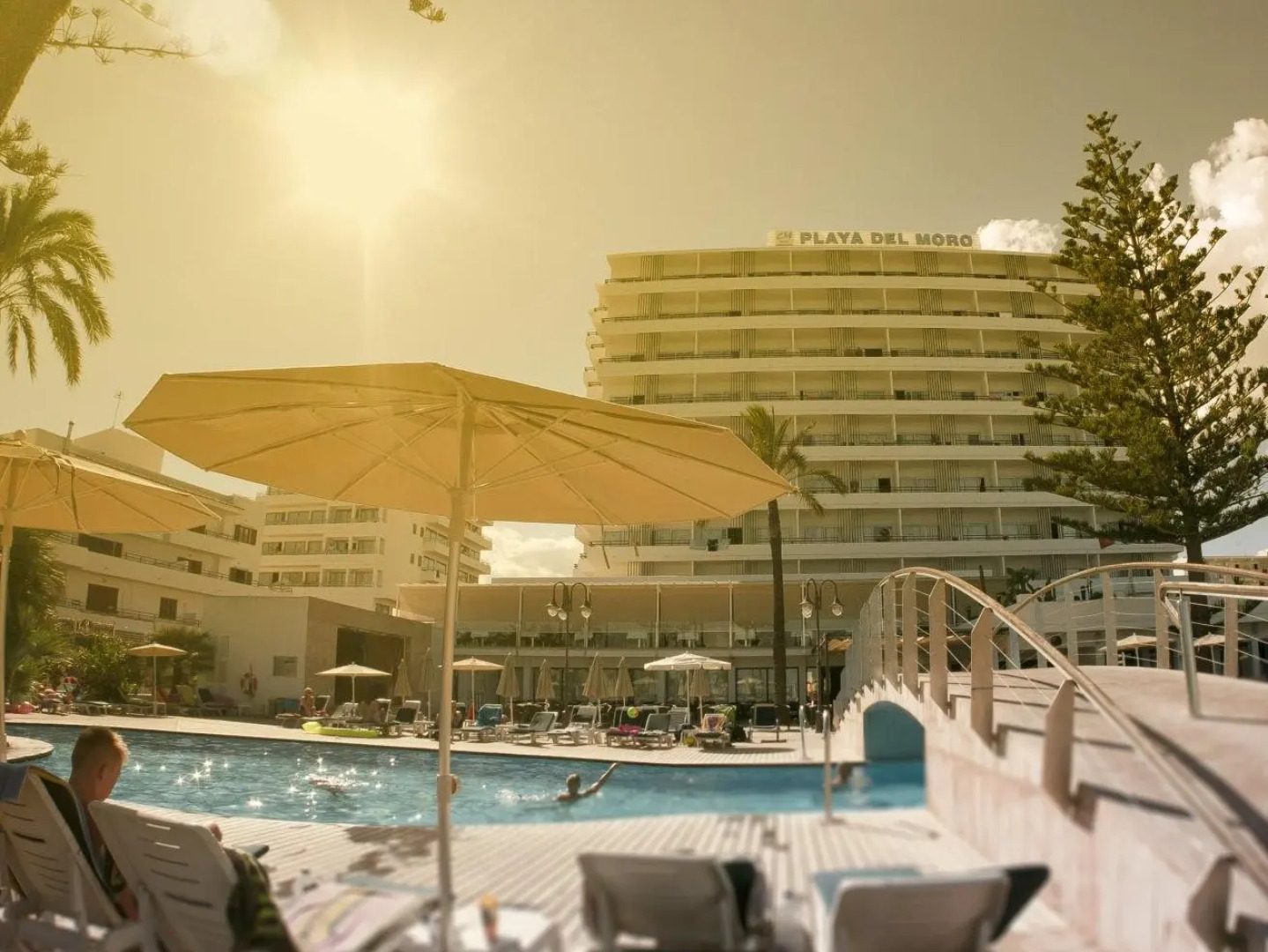 CM Playa del Moro Hotel