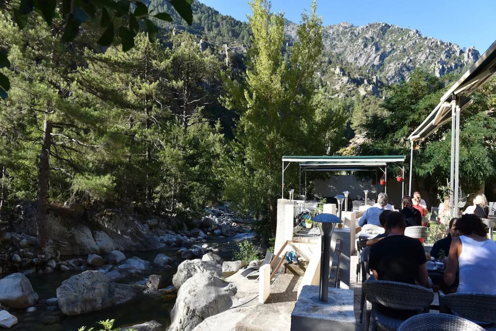 Hôtel Arena Restaurant Le Refuge