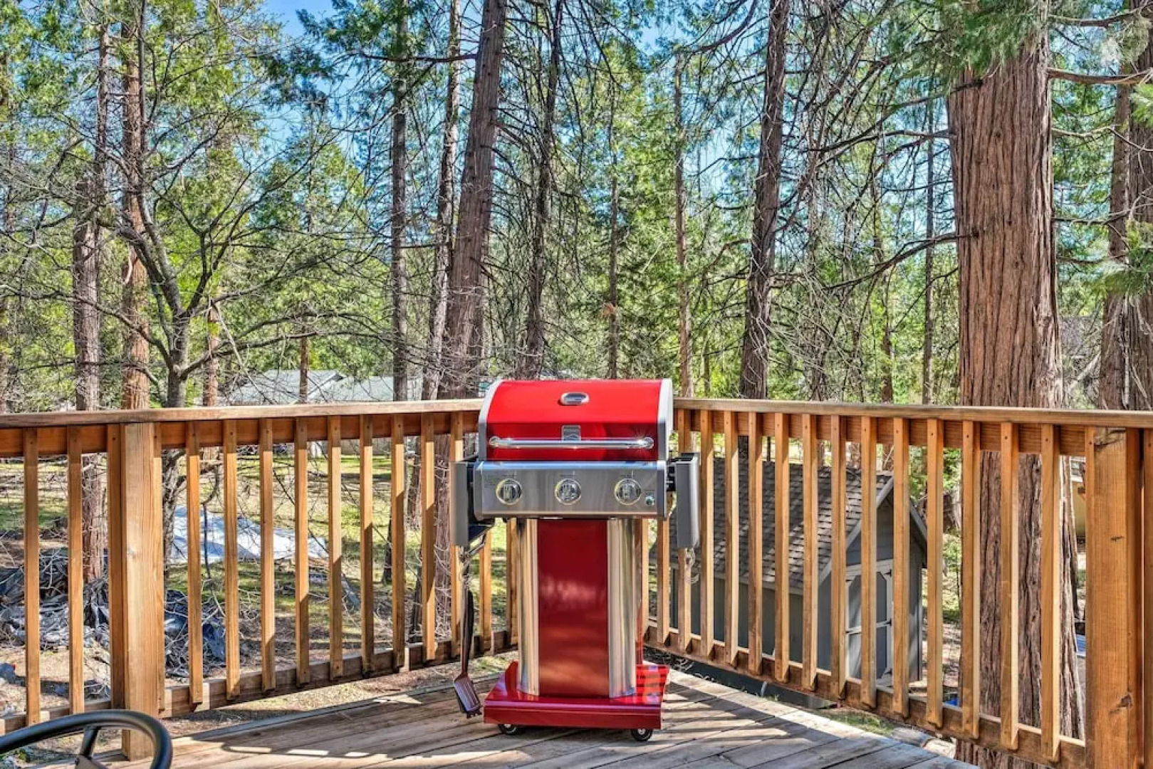 Game Room & Deck: Oso Cozy Cabin in Arnold!