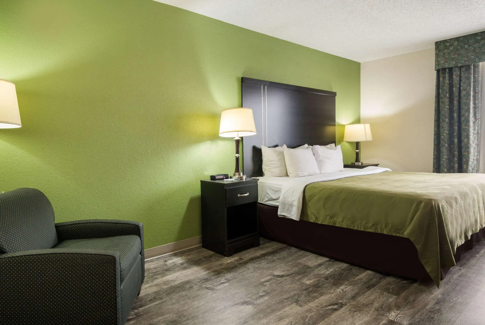 Quality Inn & Suites - Granbury