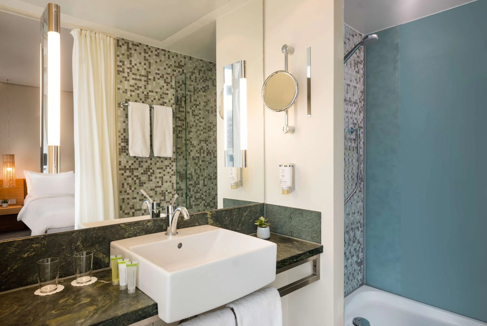 Lindner Hotel Berlin Ku’damm, part of JdV by Hyatt