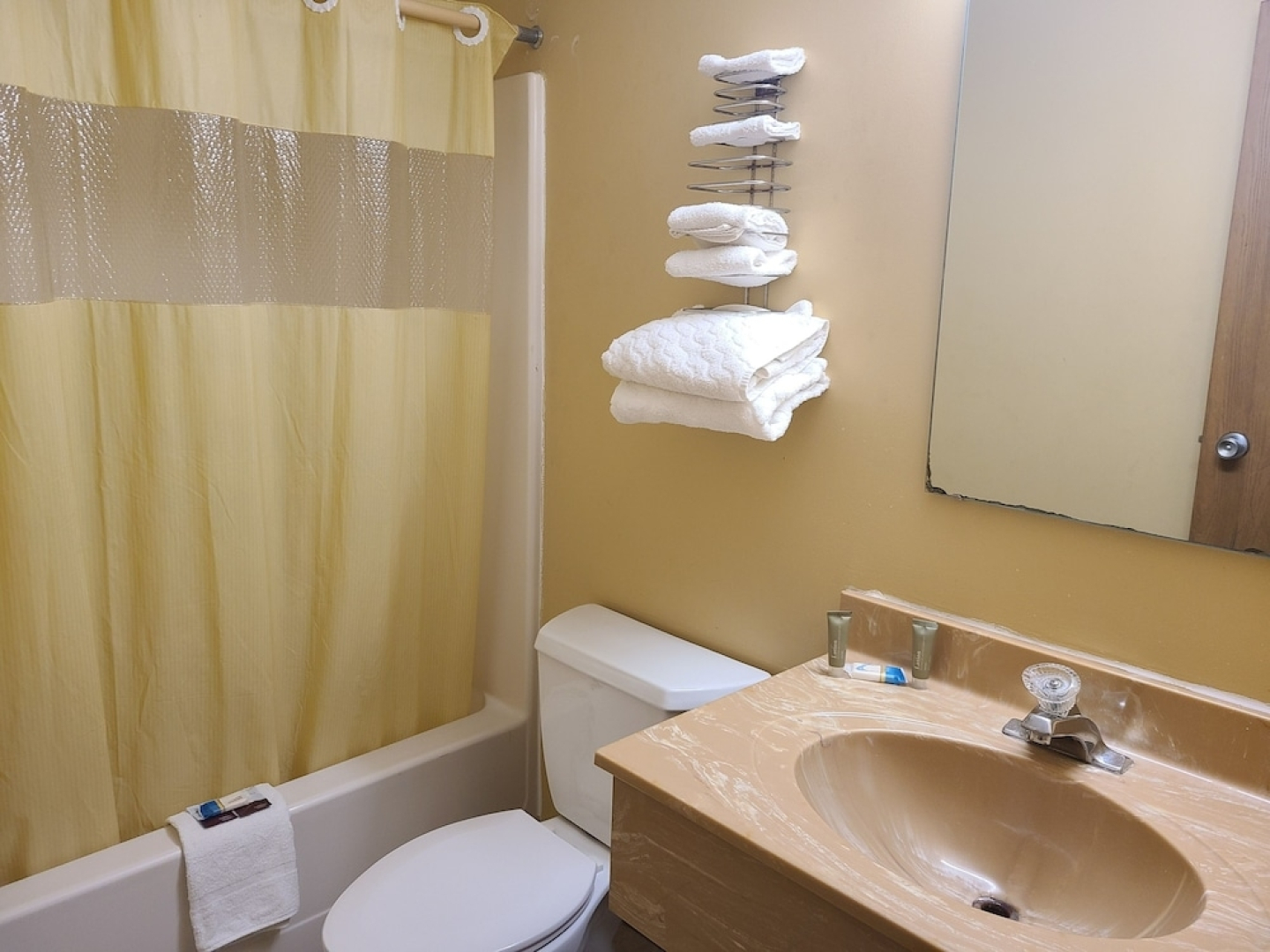 Budgetel inn & Suites