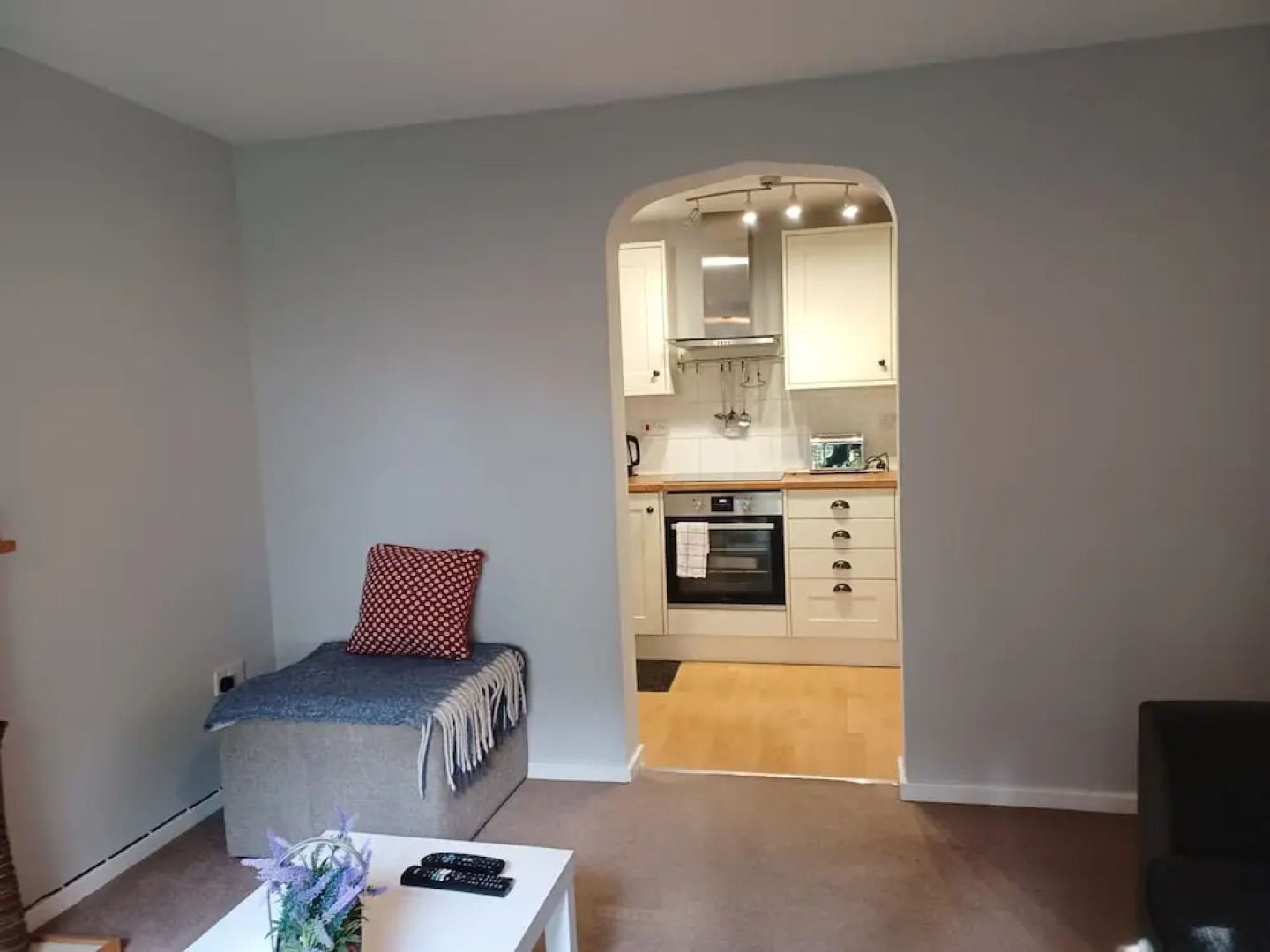 White Door Malt-Huku Kwetu (Dunstable)