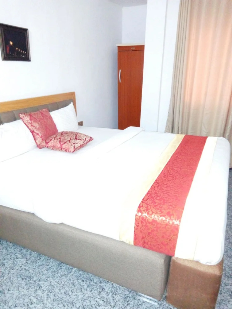 Laurintin Rose Hotel