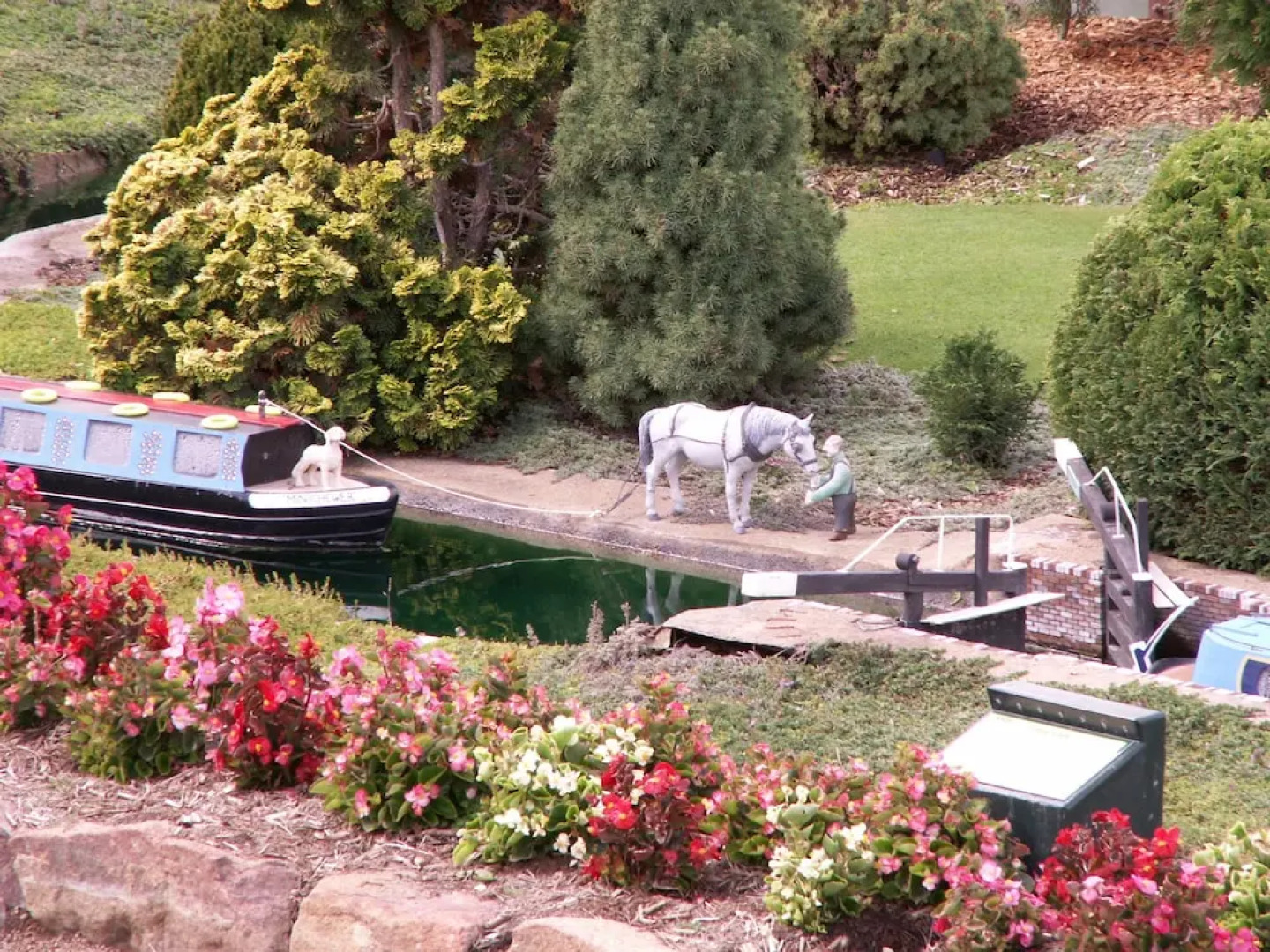 Ivy and Roses Boutique Apartments