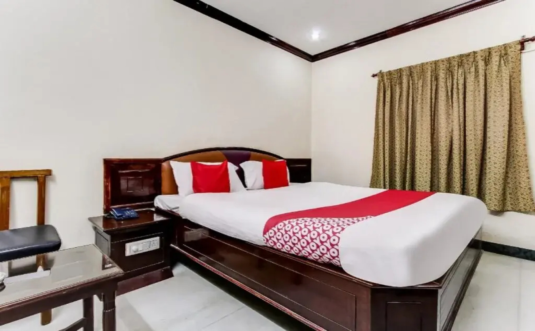 Hotel Parvathi Residency