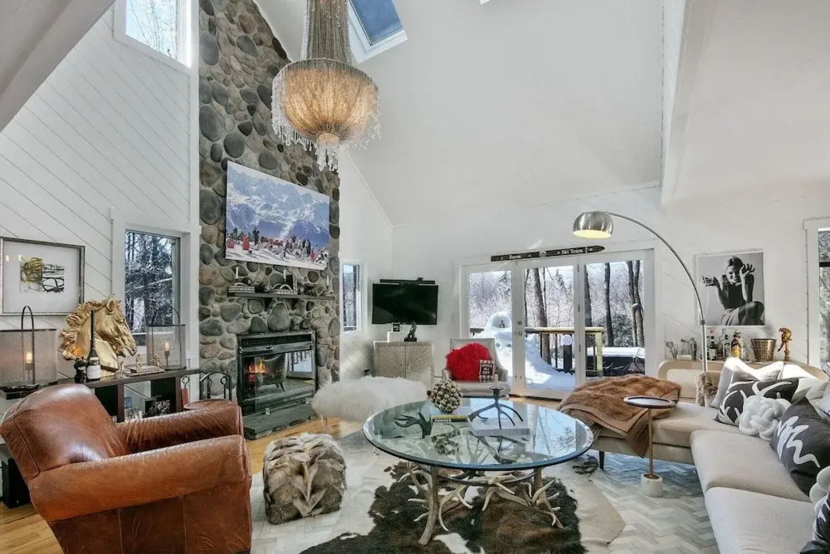 "why Not" - A Gorgeous Designer Decorated West Dover Home Located Next To Mt Snow Golf Club And Ski Mountain 5 Bedroom Home by Redawning