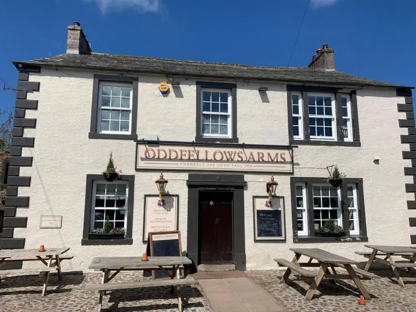 Stunning 4-bed Grade II House in the Lake District