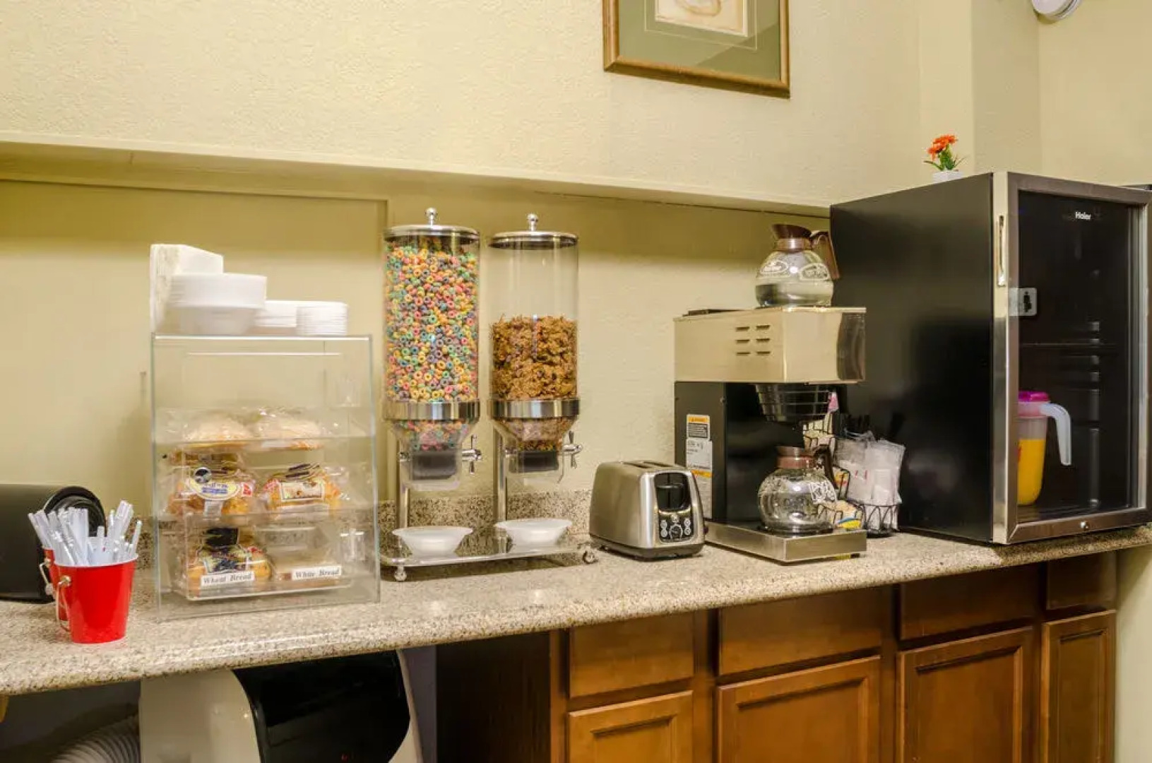 Mitchell Inn and Suites