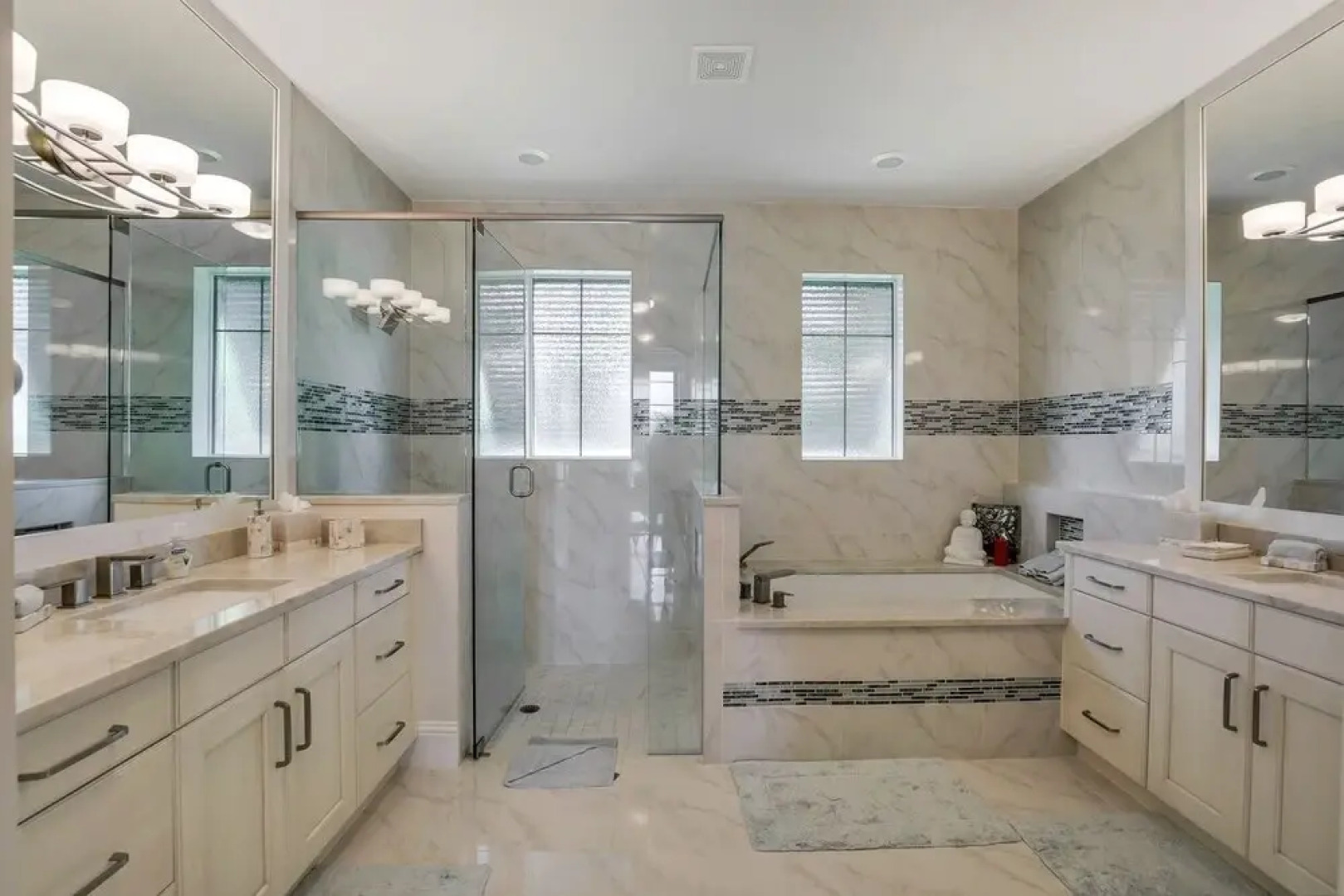 Breakwater Home #54005