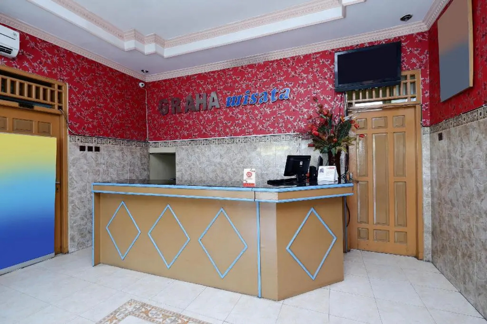 OYO 1312 Graha Wisata Hotel