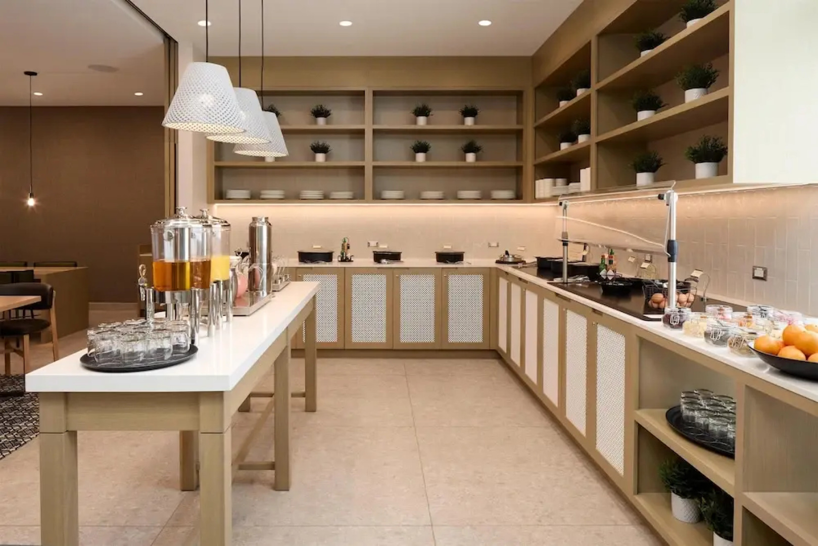 Hyatt Place Montreal Airport