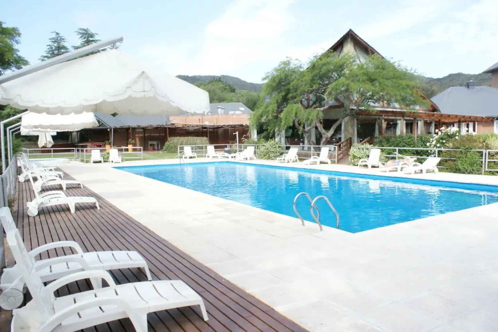 Howard Johnson Hotel & Spa Villa General Belgrano