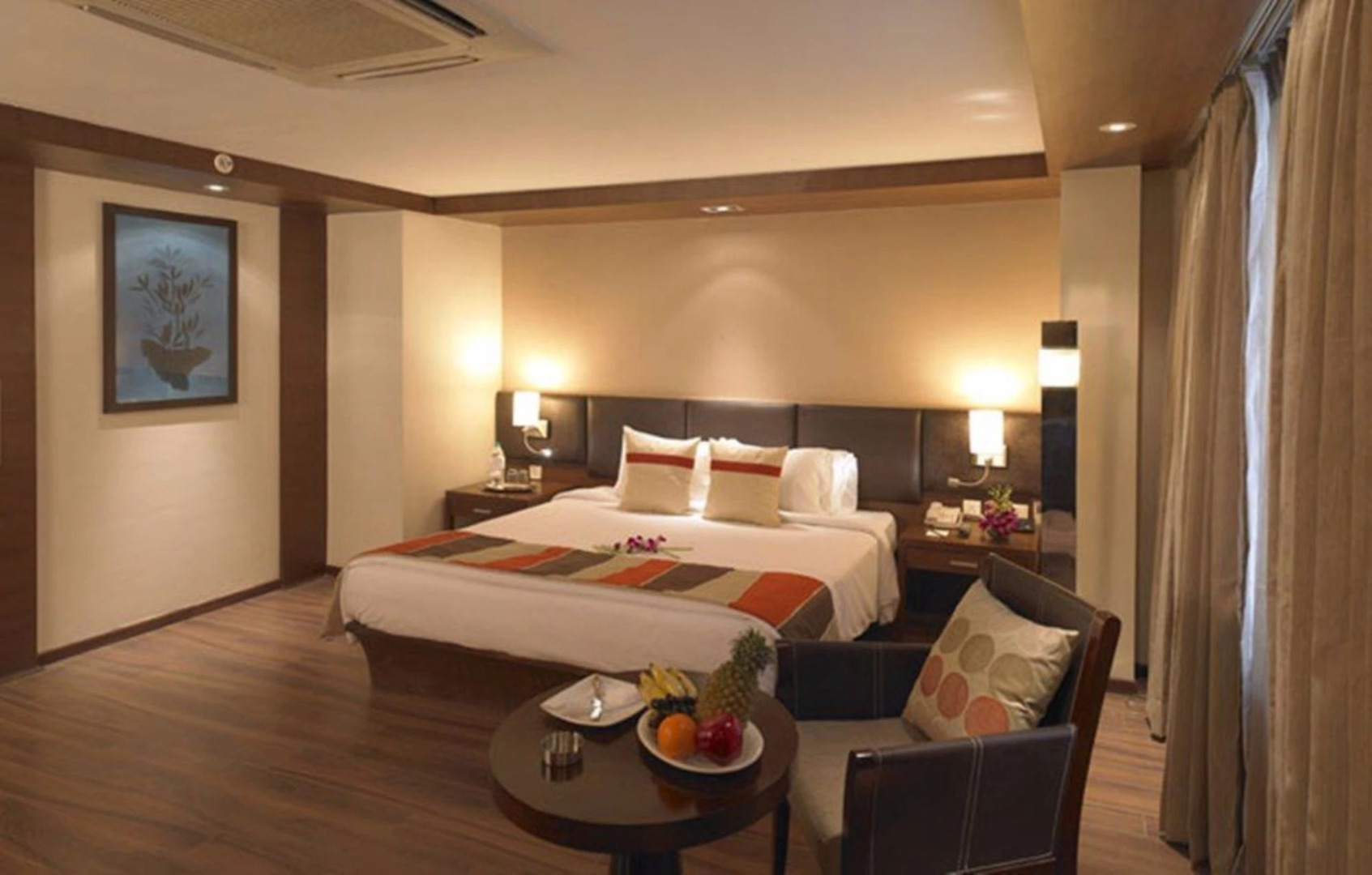 Royal Orchid Central Grazia