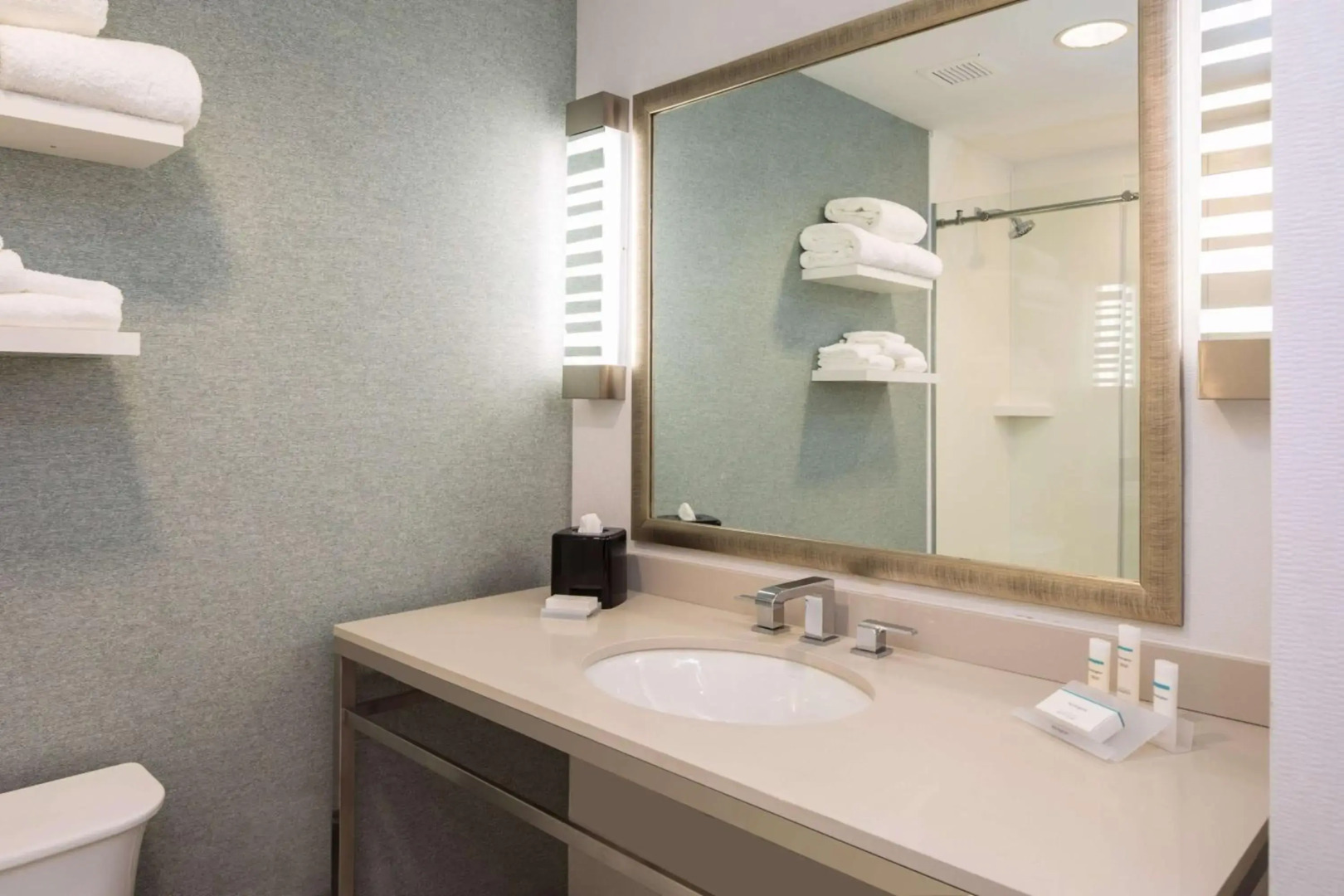 Holiday Inn Express Hotel & Suites Spartanburg-North by IHG