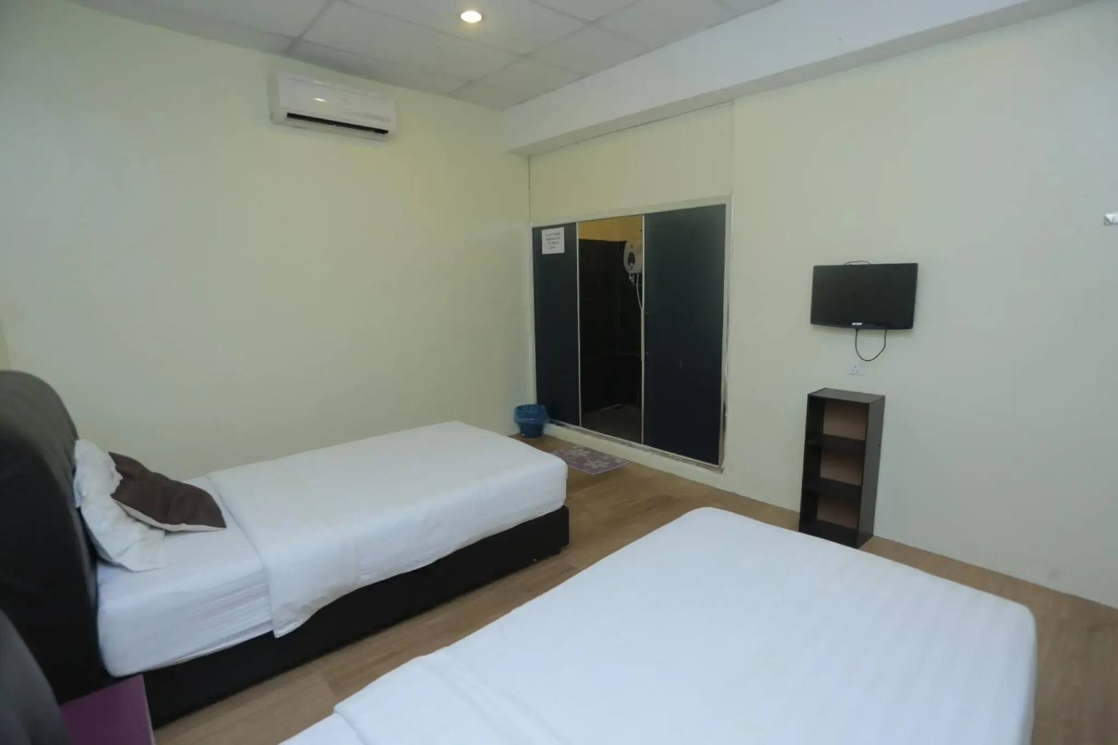 JAM Hotel near ERL Salak Tinggi Sepang