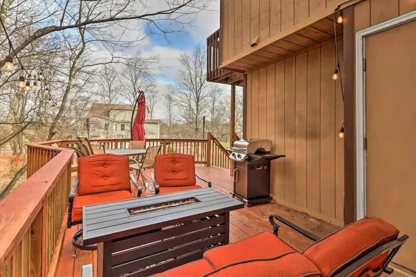 Pocono Mtn Getaway w/ Hot Tub: Walk to Lake!