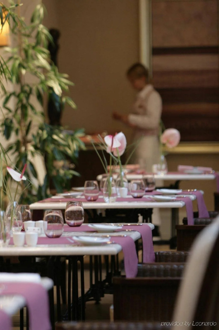 Отель «Опера»