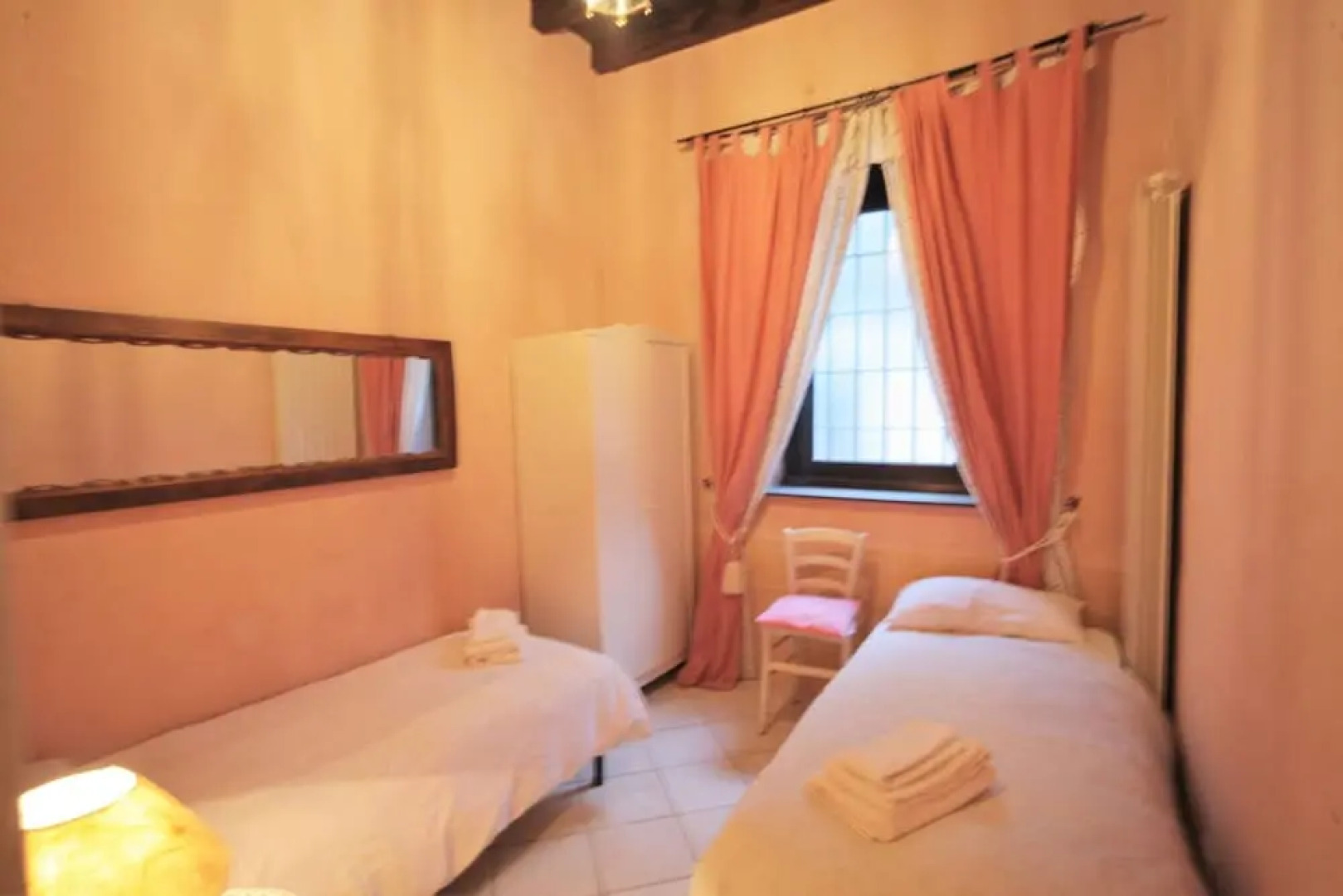 "trilocale In Corte Dell'800"