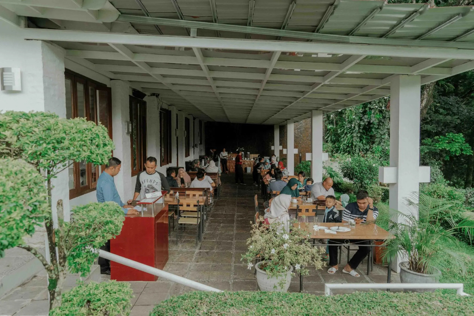 Ariandri Hotel & Resort 