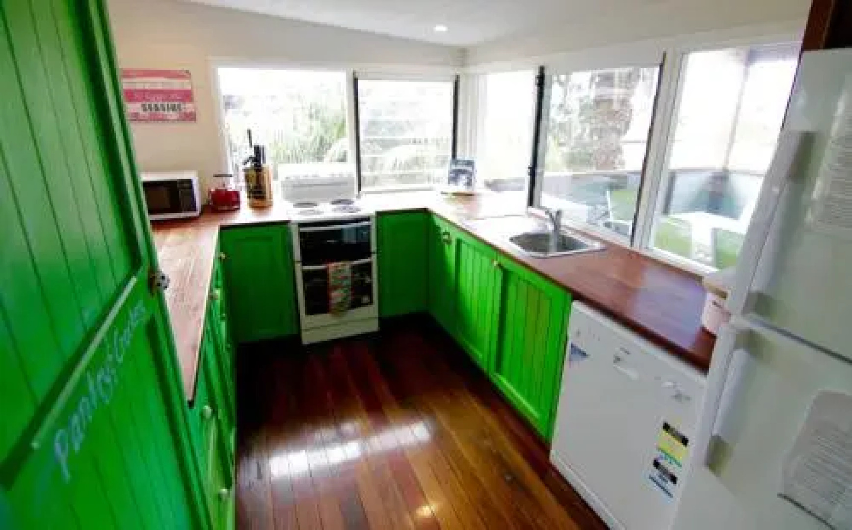 Good Vibes, 18 East Street