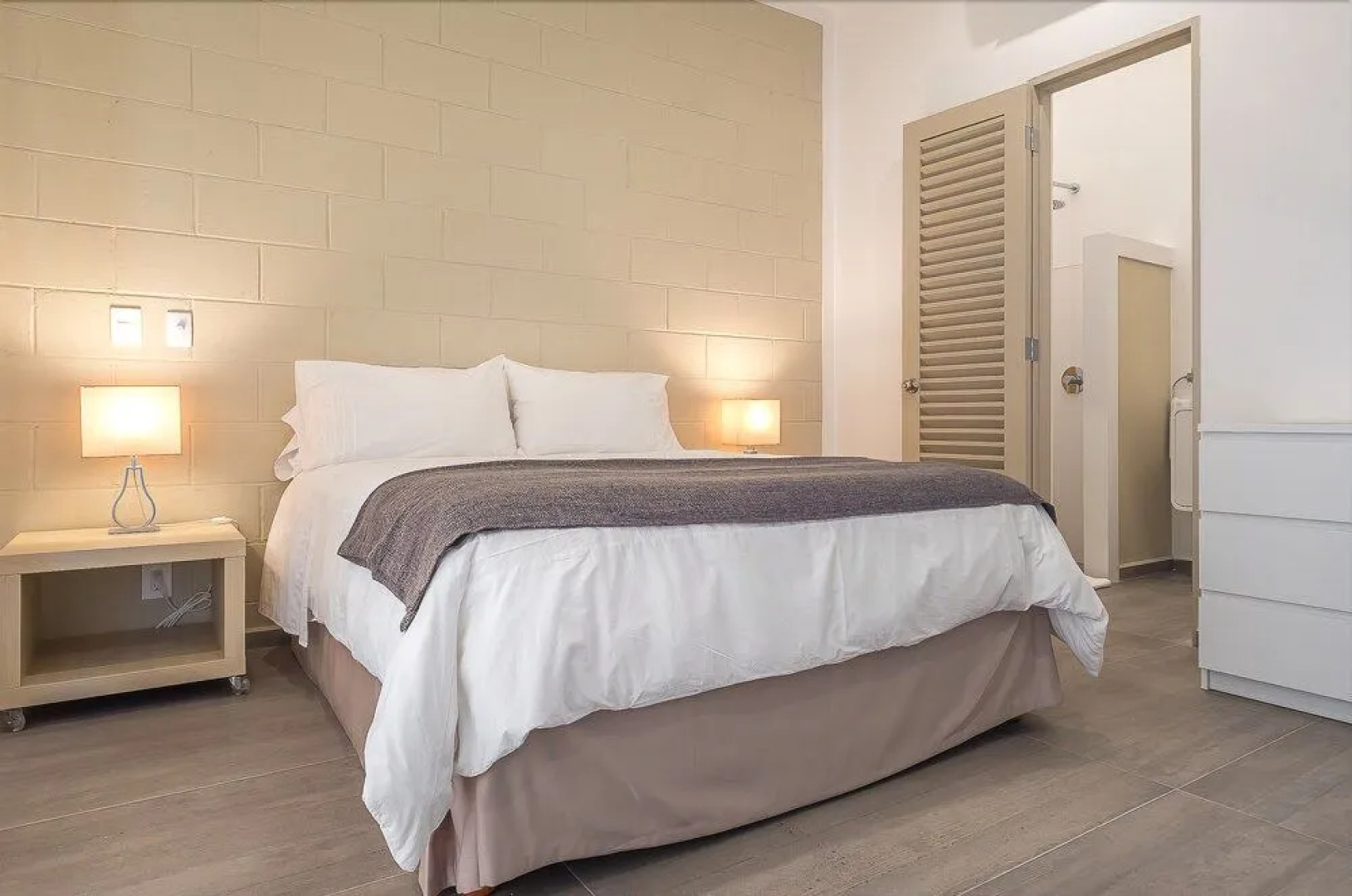 The Vibe Bed & Breakfast - Adults Only