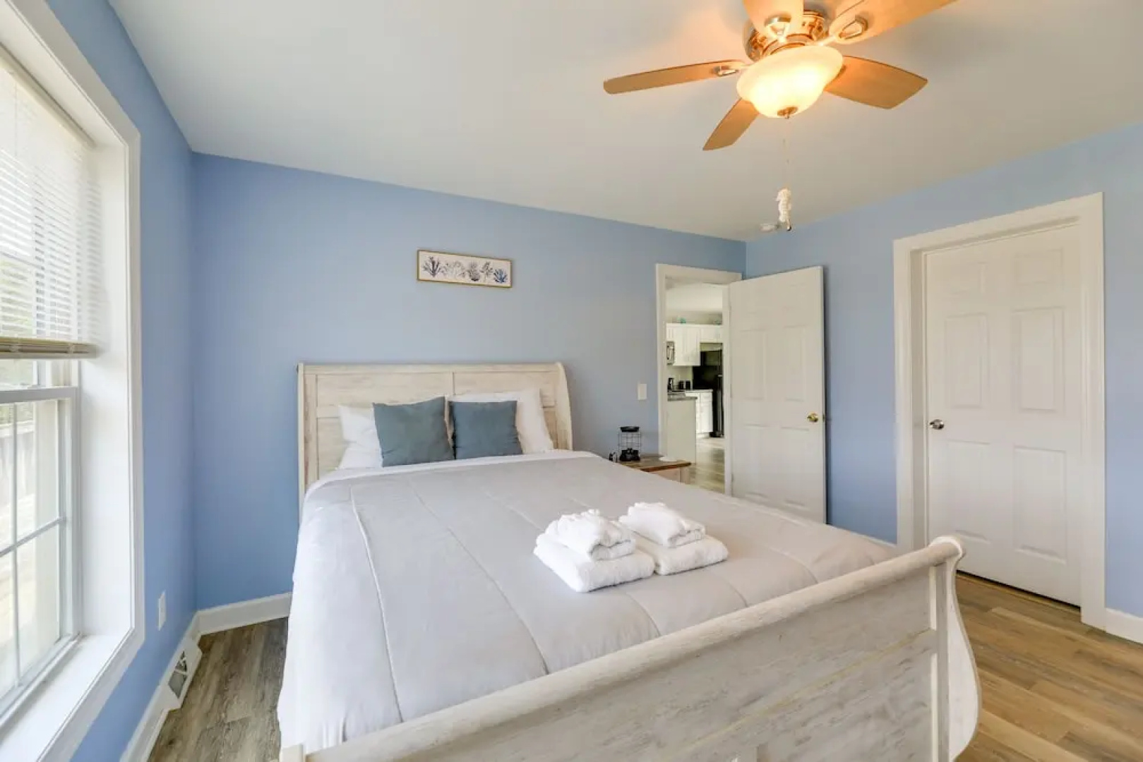 Coastal Emerald Isle Retreat w/ Deck & Grill!