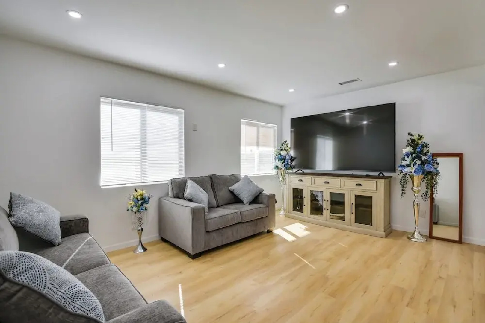 Pico Rivera Home w/ Patio ~ 20 Mi to Disney!