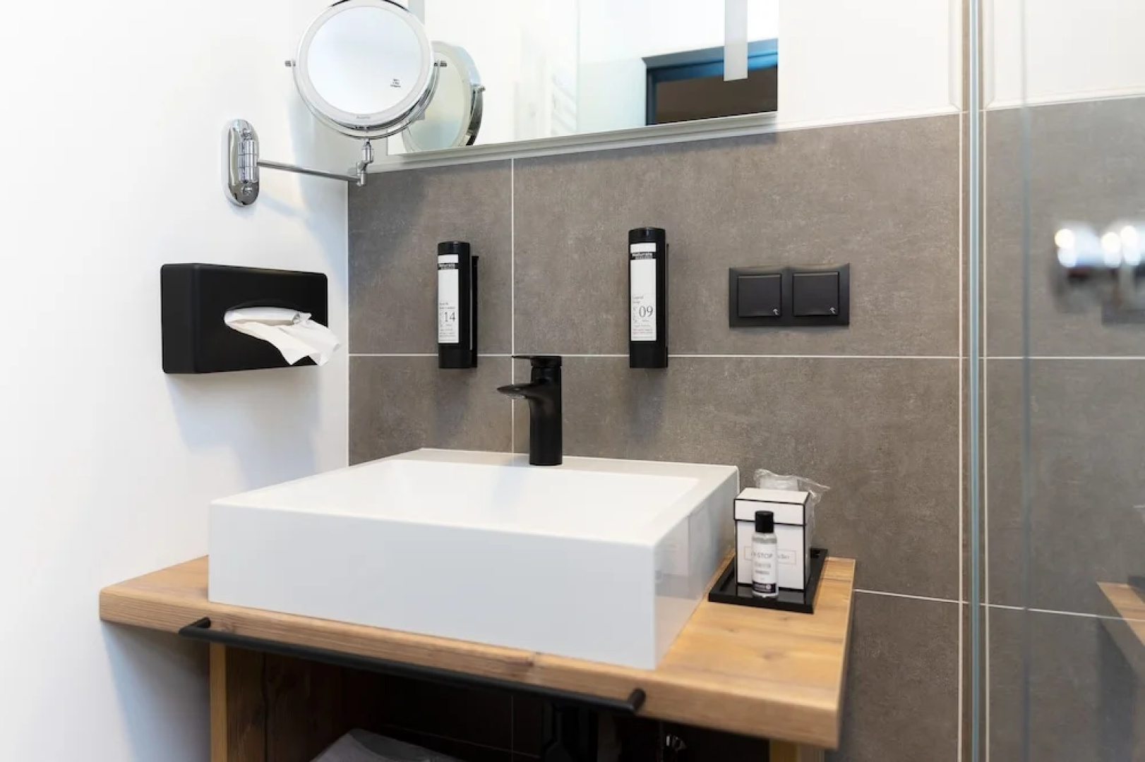 Self-Check-in Hotel VinoQ Zistersdorf
