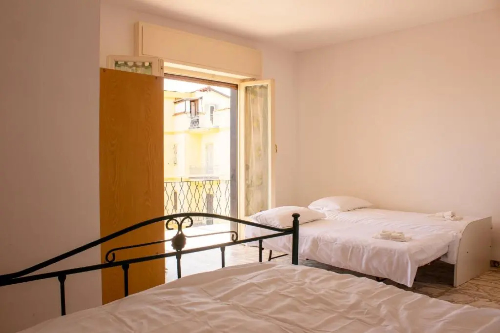 [POSTO AUTO GRATUITO] Relax a 30 metri dal mare