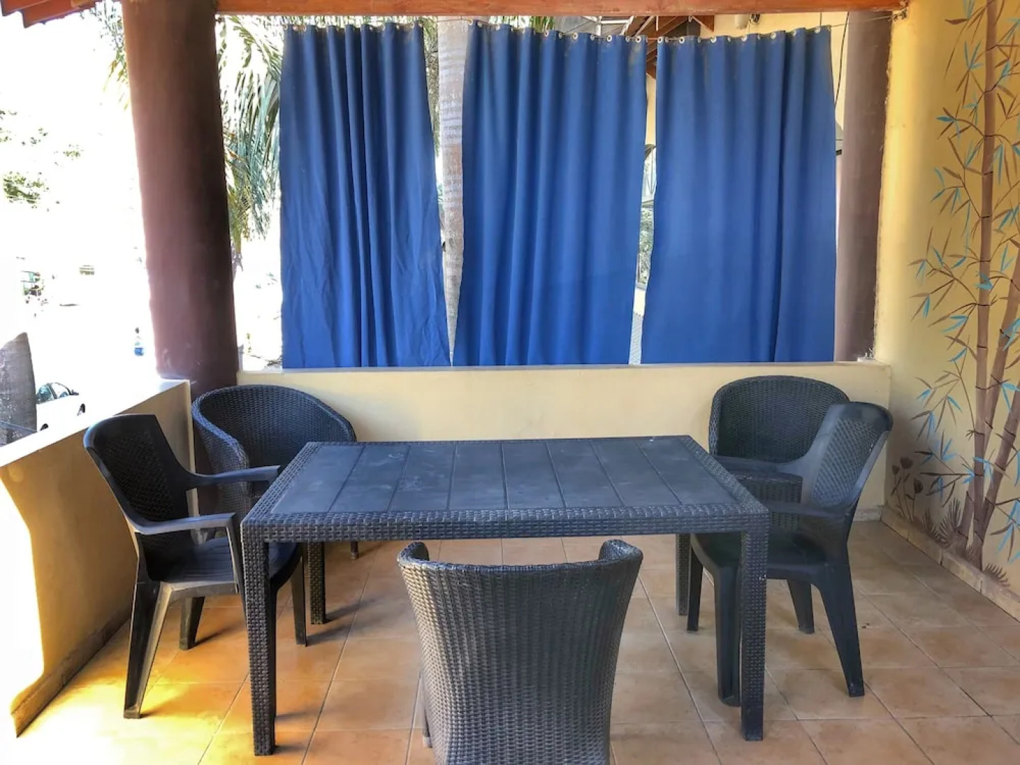 Plaza Royal Apartments