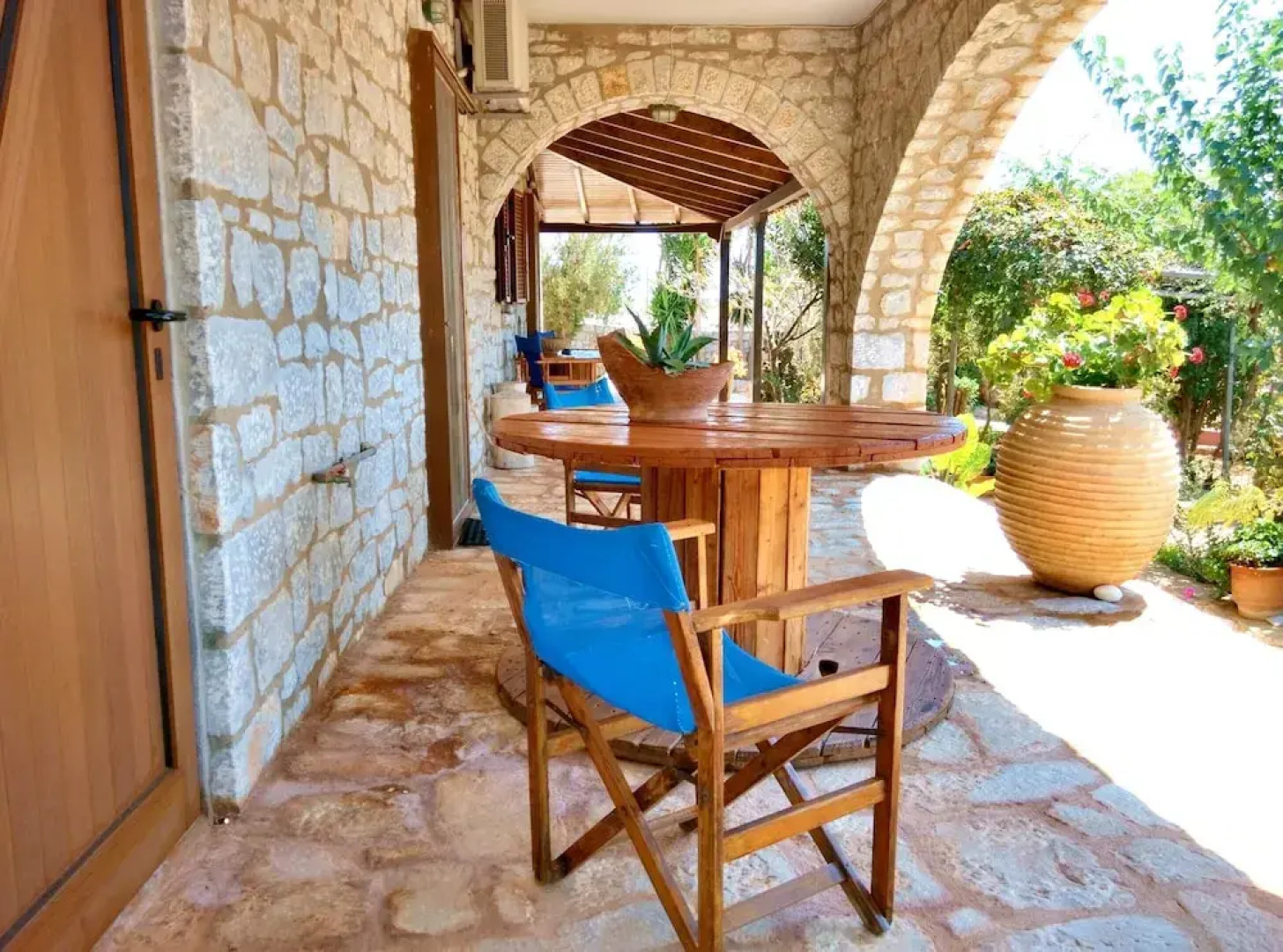 Studio in Gialia, With Wonderful sea View and Enclosed Garden - 30 m From the Beach