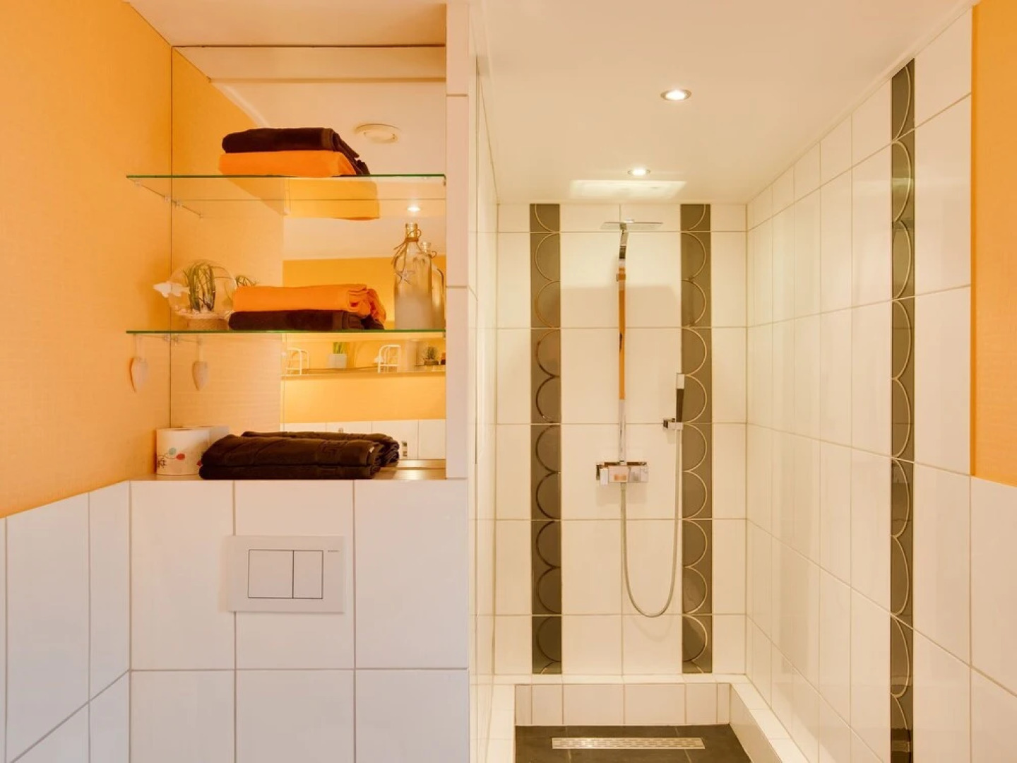 Cosy Bungalow in Meerlo with Garden