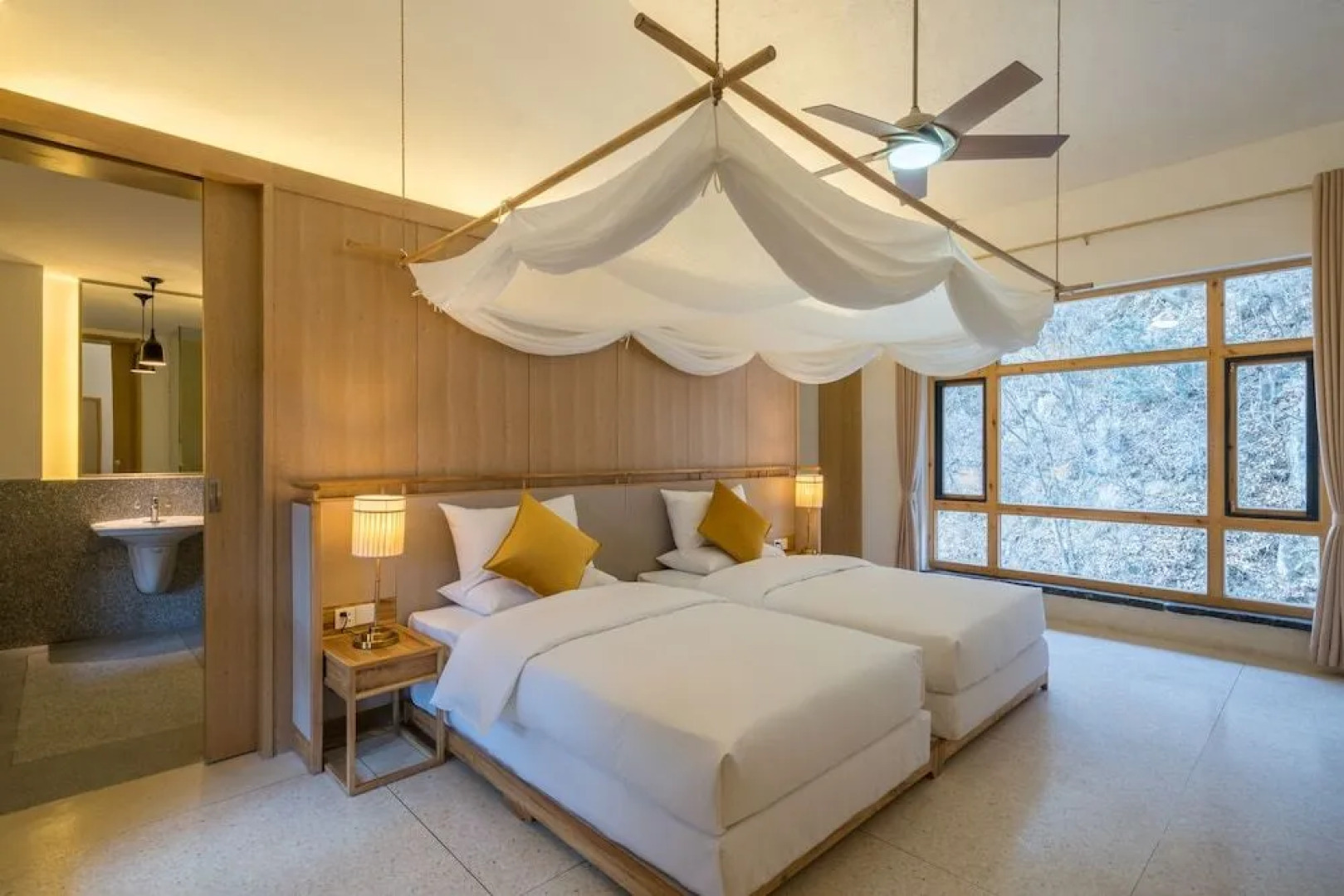 Wuhua Yishu Shouzhuo Park