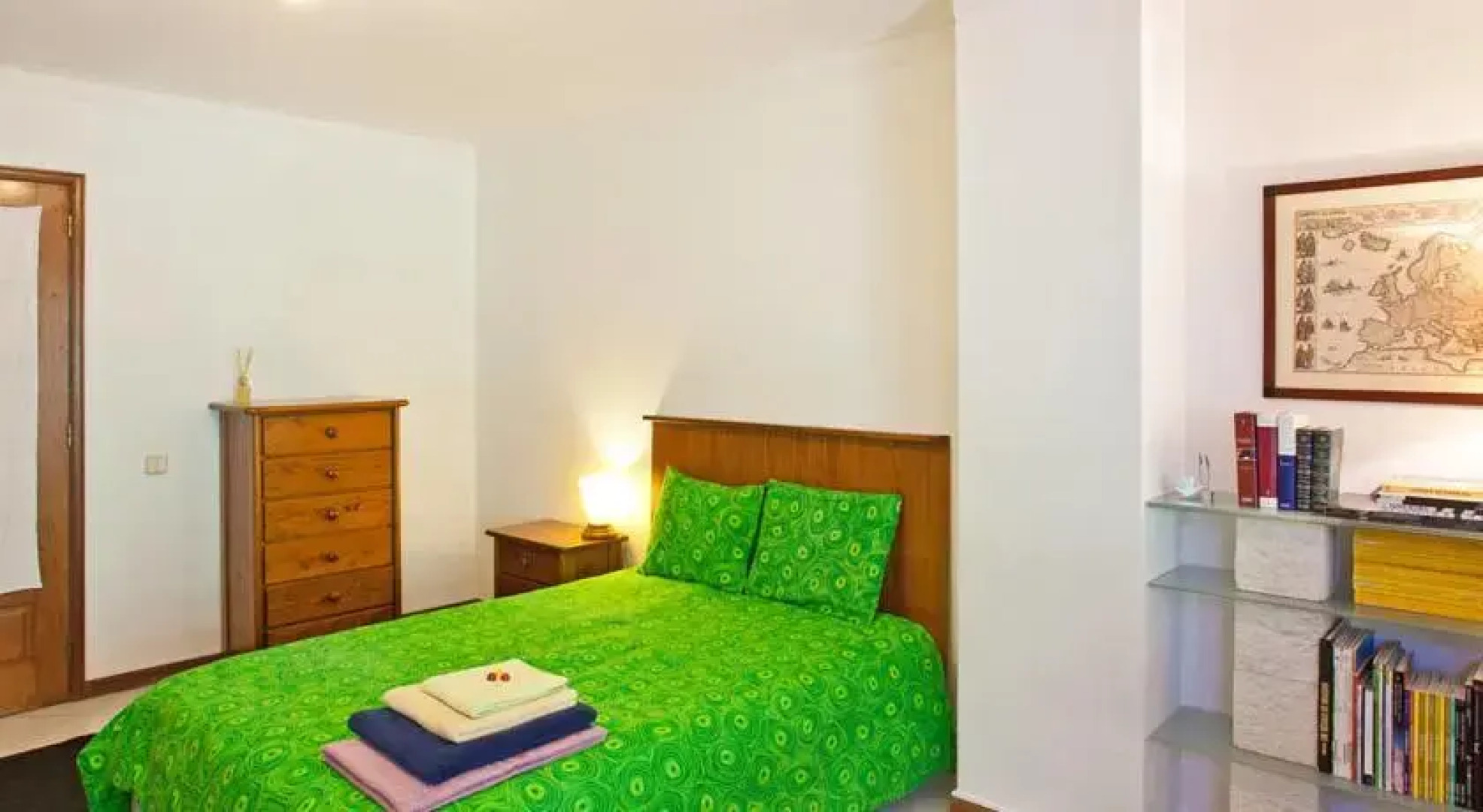 Apartment with Small Garden