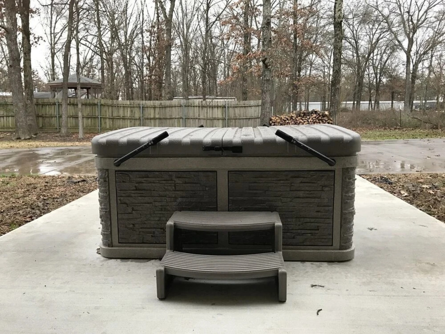 Family Friendly Lake House Located at Mid-west arm of Lake Fork