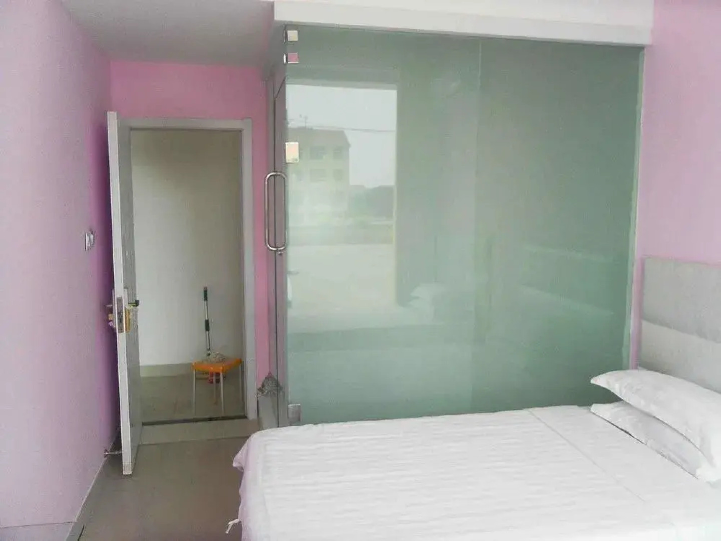 Rongcheng Youdu Express Hotel (Swan Lake Shop)