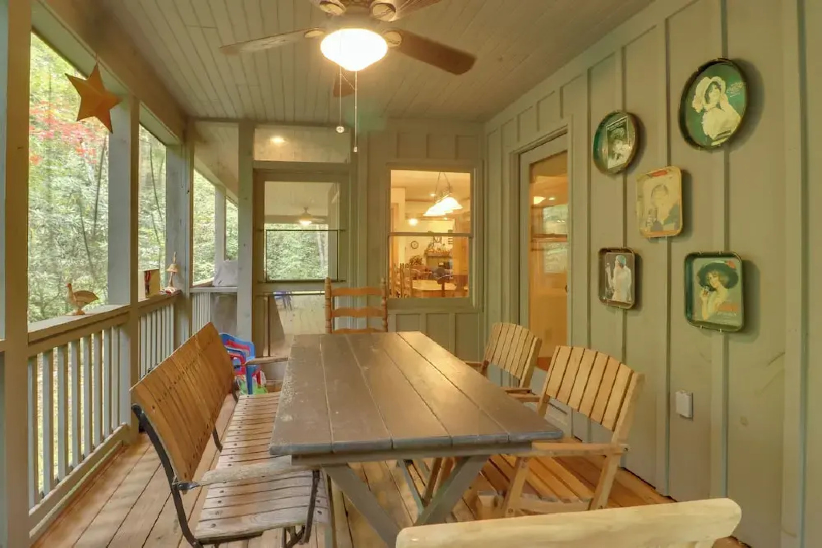 Creekside Family Retreat by Waterfalls & Hiking!