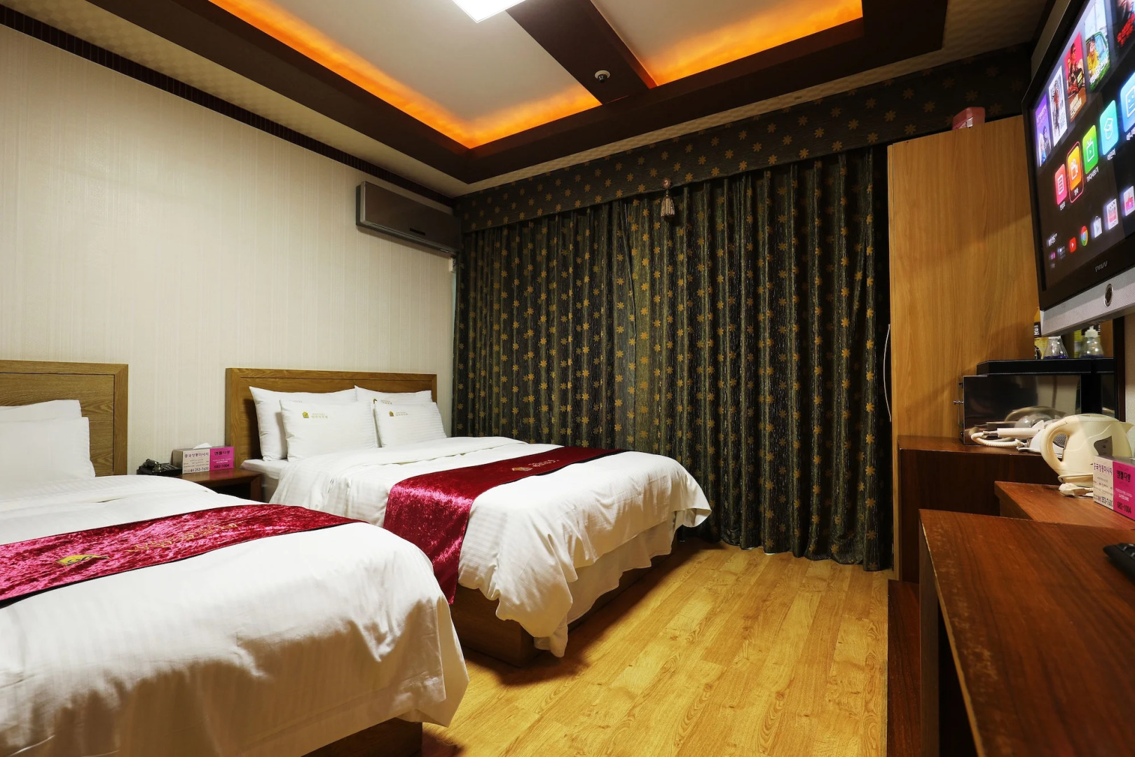 E.Kklim Classic Hotel