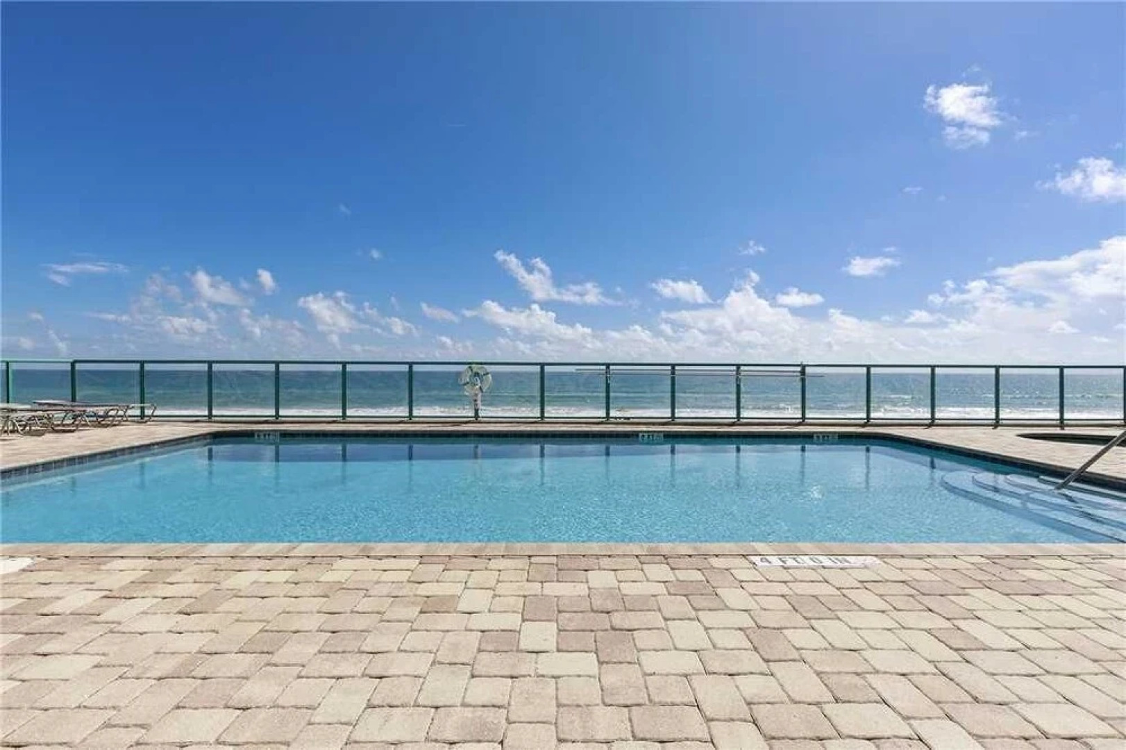 Towers Grande 402 - Two Bedroom Condo