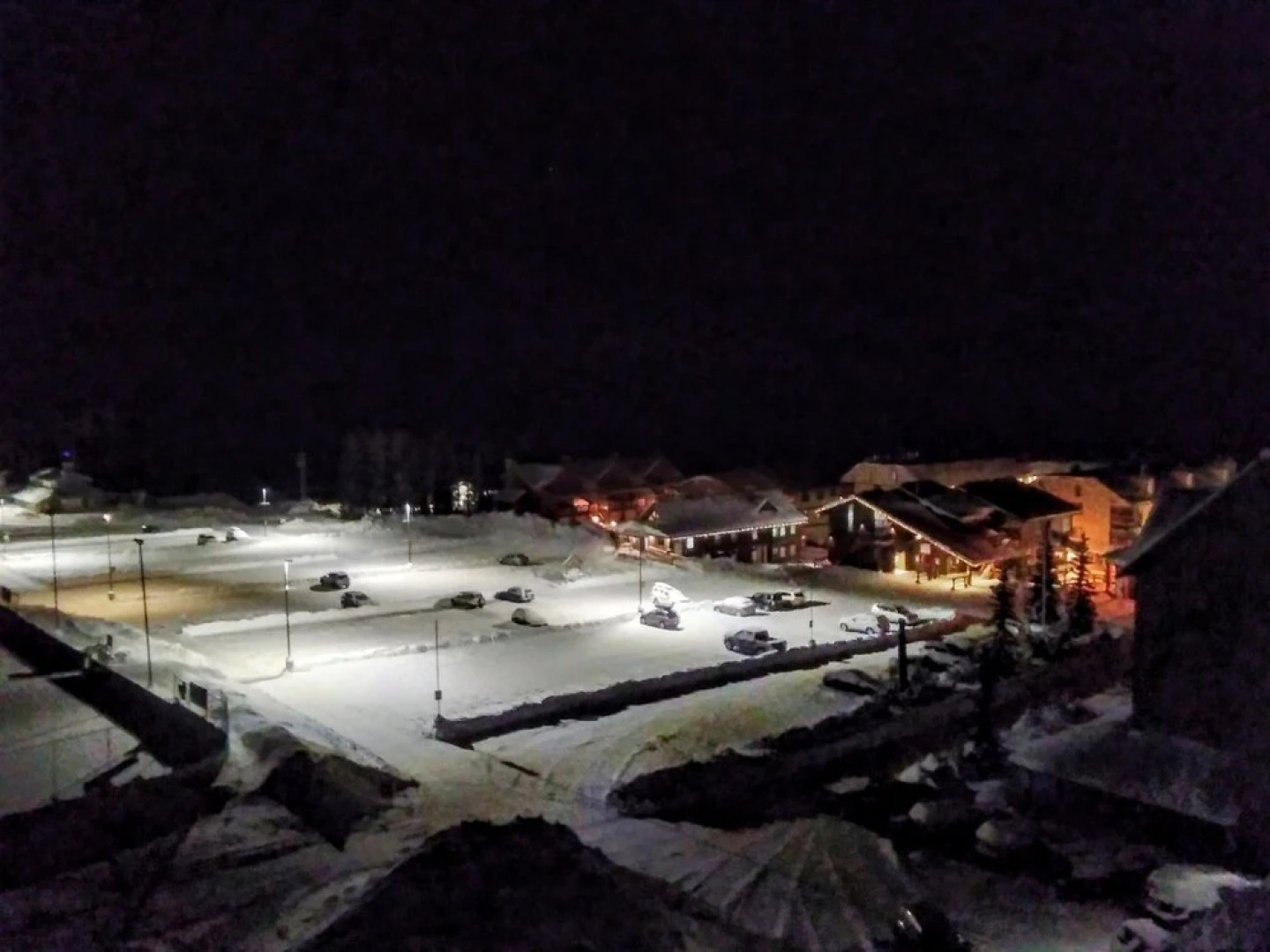 Olympians Ski Retreat 1 Bedroom Condo by Redawning