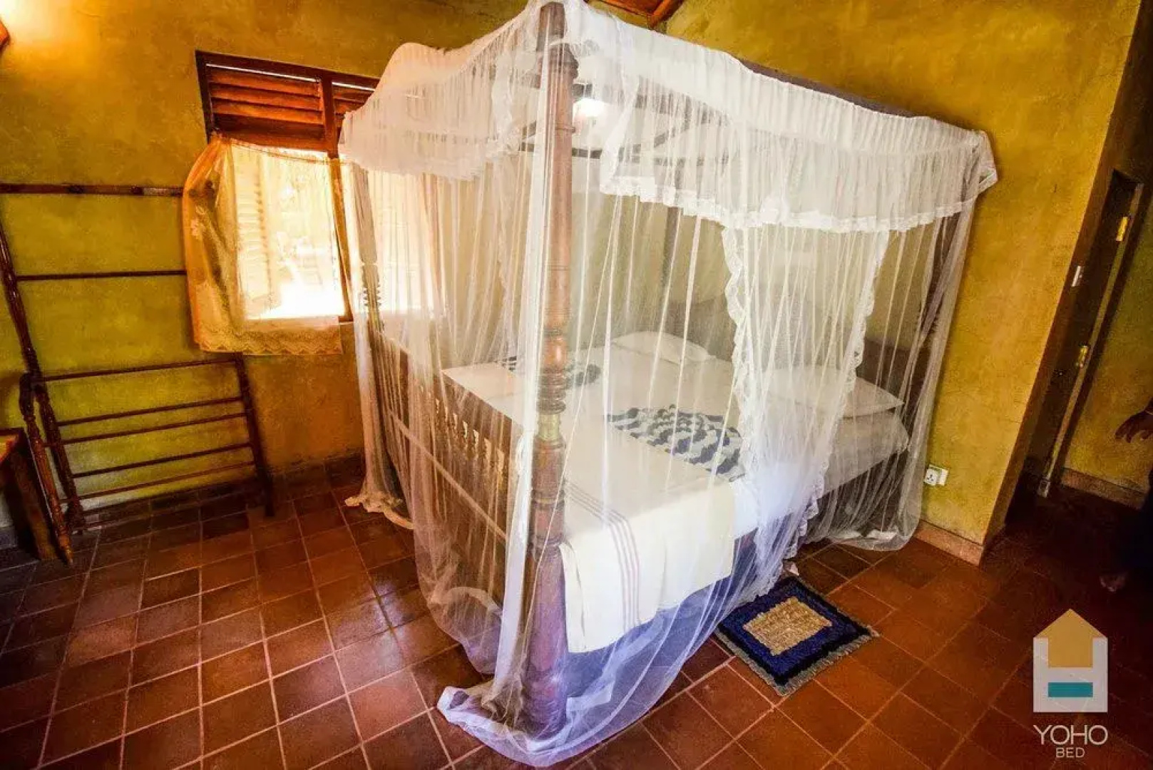 Yoho Green Garden Cabanas