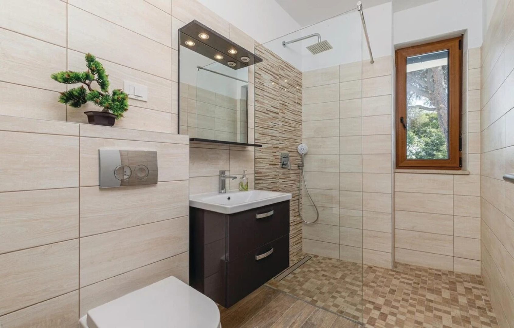 Amazing Home in Cervar With Wifi, 4 Bedrooms and Outdoor Swimming Pool